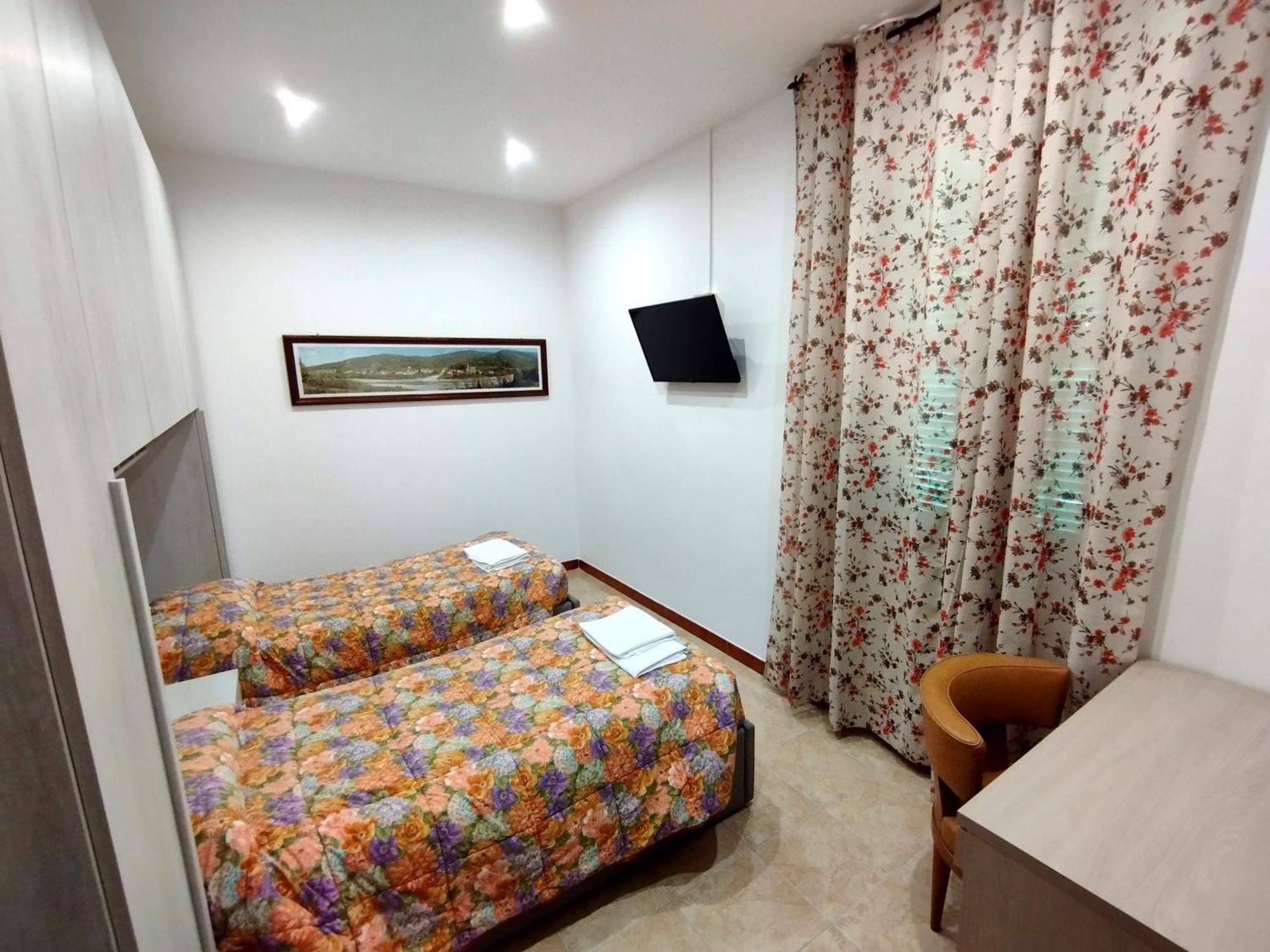 Hotel Da Bruno Rocchetta Ligure Esterno foto